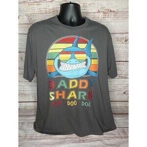 Men's Daddy Shark Doo Doo Doo Adult Graphic T-Shirt Gray Size 2XL